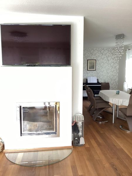 Modernes Einfamilienhaus mit gehobener Ausstattung und zwei Terrassen